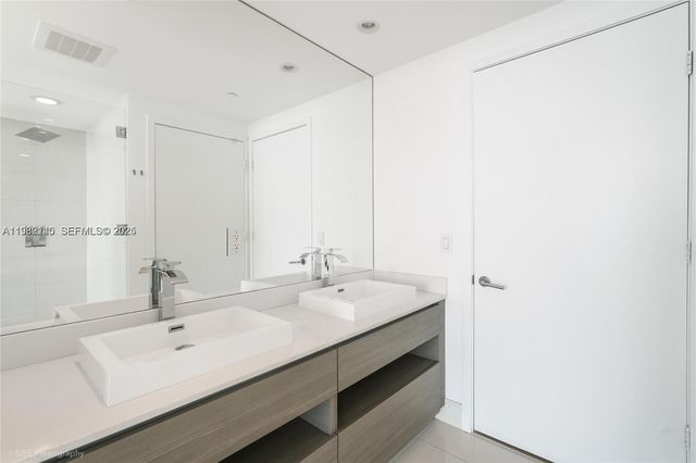 460 NE 28th St 806, Miami, FL 33137