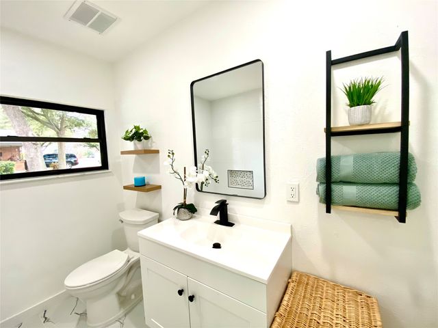 10916 Wyatt Street, Dallas, TX 75218