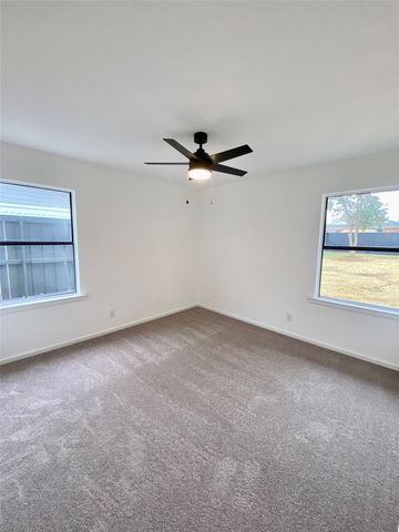 10916 Wyatt Street, Dallas, TX 75218