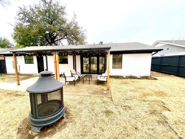 10916 Wyatt Street, Dallas, TX 75218