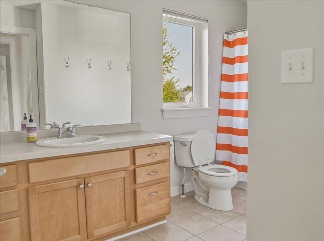 5800 Eagle Point DRIVE, Racine, WI 53406