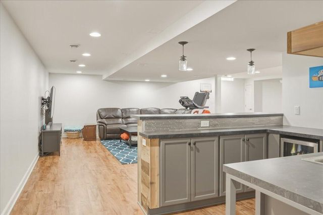 5800 Eagle Point DRIVE, Racine, WI 53406