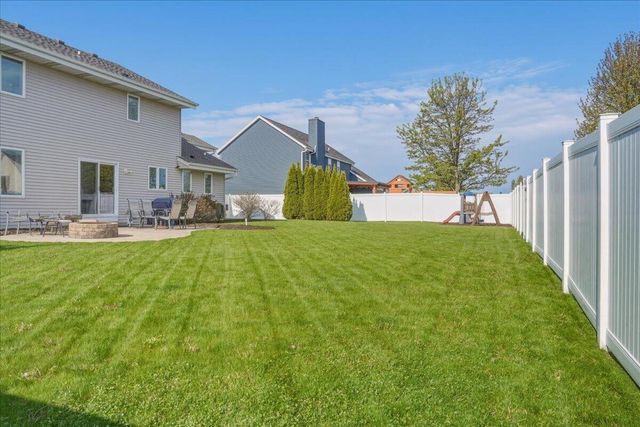 5800 Eagle Point DRIVE, Racine, WI 53406