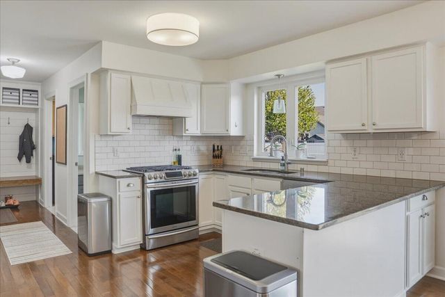 5800 Eagle Point DRIVE, Racine, WI 53406
