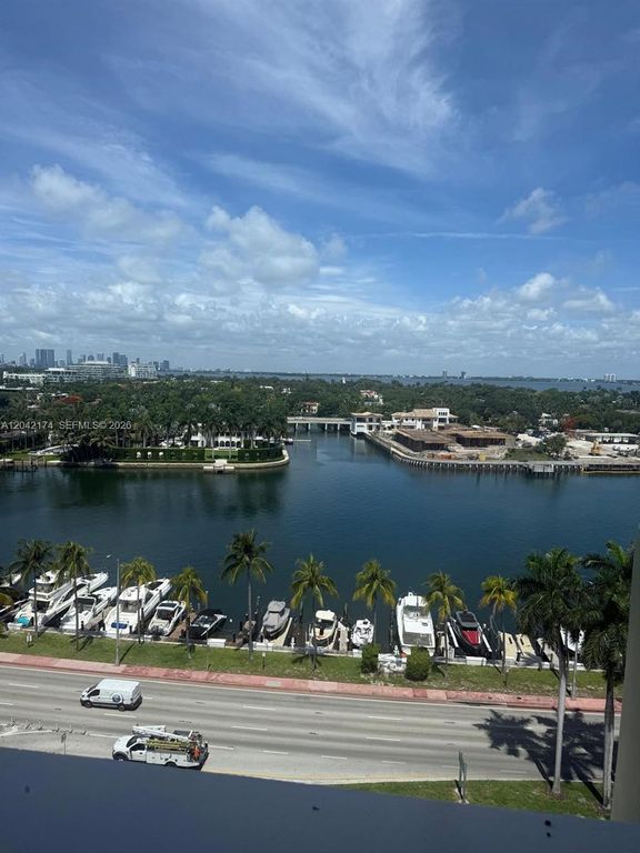 5005 Collins Ave 1104, Miami Beach, FL 33140