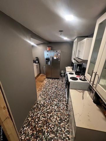 1323 Harding Park, Bronx, NY 10473