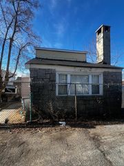 1323 Harding Park, Bronx, NY 10473