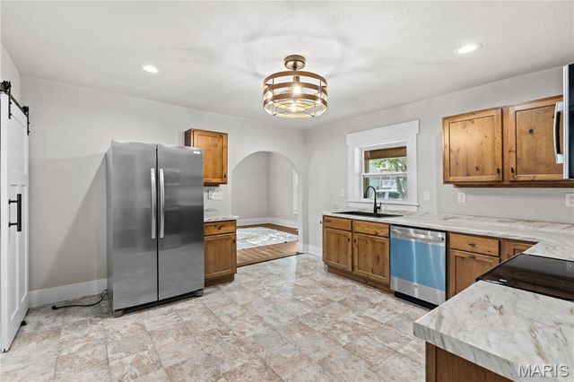 709 S 2nd Street, De Soto, MO 63020