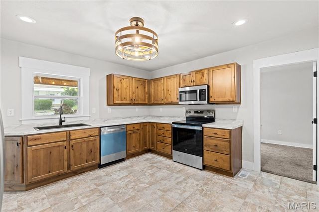 709 S 2nd Street, De Soto, MO 63020