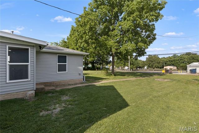 709 S 2nd Street, De Soto, MO 63020