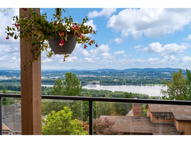 3045 Nw 3RD Ave, Camas, WA 98607