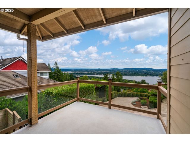 3045 Nw 3RD Ave, Camas, WA 98607