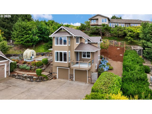 3045 Nw 3RD Ave, Camas, WA 98607