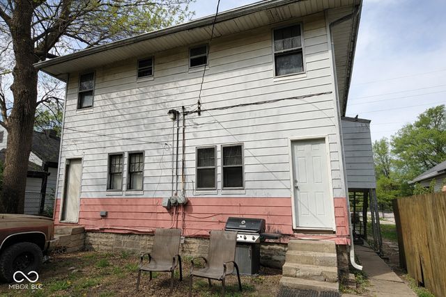 939 N Sherman Drive, Indianapolis, IN 46201