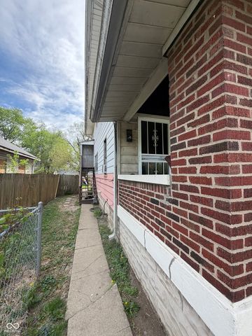 939 N Sherman Drive, Indianapolis, IN 46201
