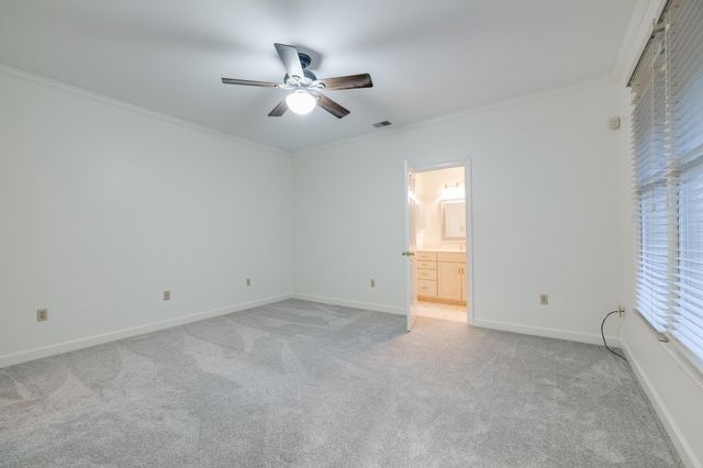 918 HARBOR VIEW DR, Memphis, TN 38103