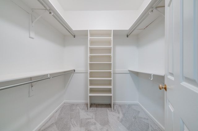 918 HARBOR VIEW DR, Memphis, TN 38103