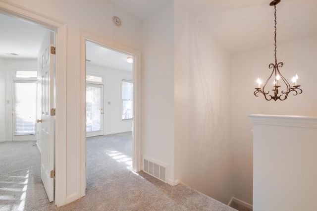 918 HARBOR VIEW DR, Memphis, TN 38103