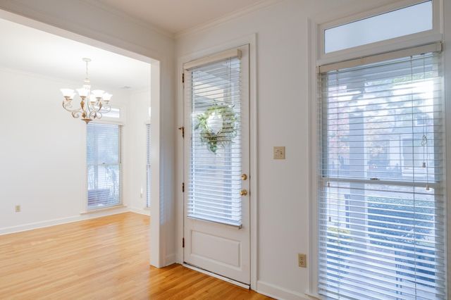 918 HARBOR VIEW DR, Memphis, TN 38103