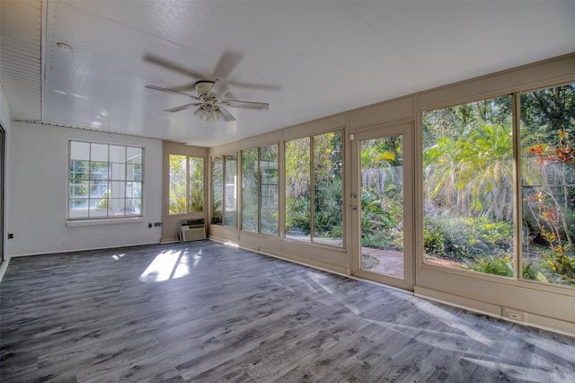 15715 ALMONDWOOD DRIVE, Tampa, FL 33613