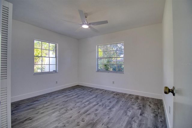 15715 ALMONDWOOD DRIVE, Tampa, FL 33613