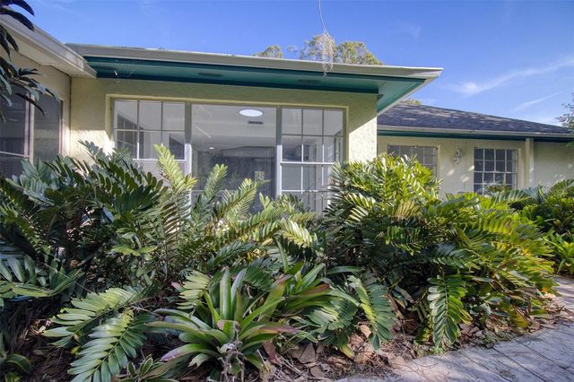 15715 ALMONDWOOD DRIVE, Tampa, FL 33613