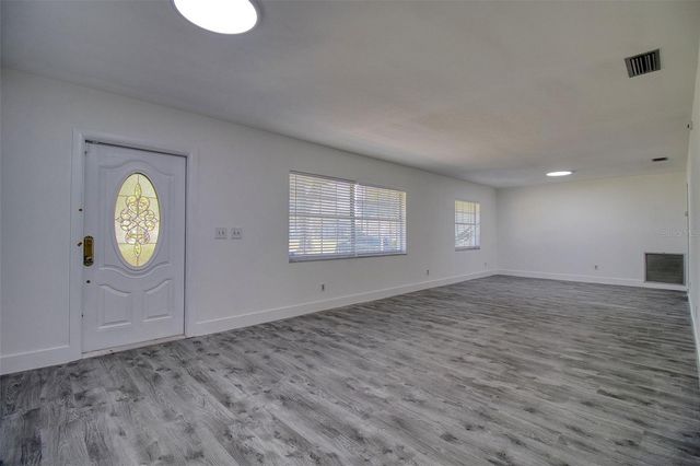 15715 ALMONDWOOD DRIVE, Tampa, FL 33613