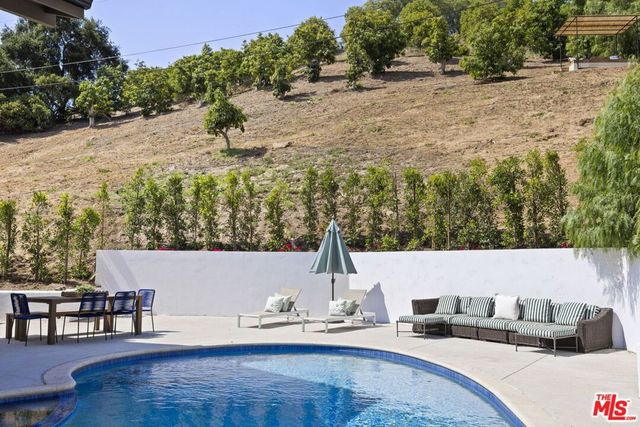 1131 Rancho Drive, Ojai, CA 93023