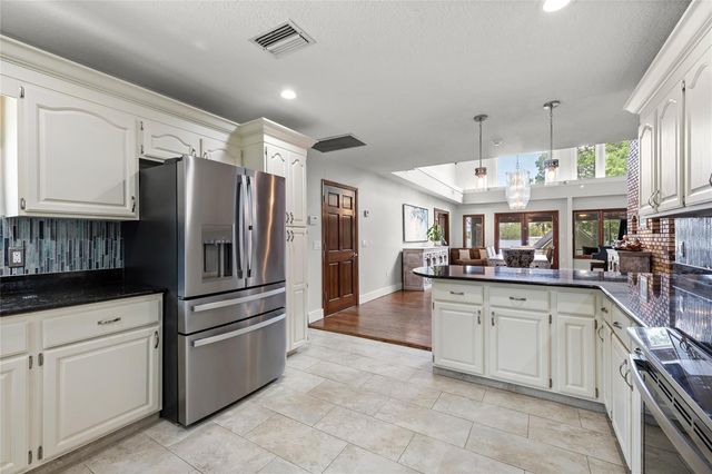 240 W 7TH STREET, Chuluota, FL 32766