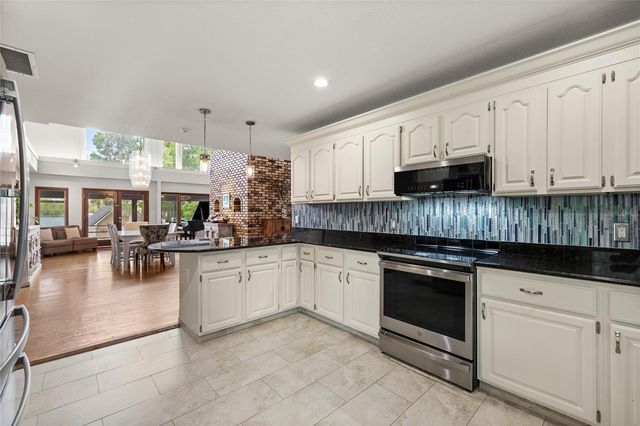240 W 7TH STREET, Chuluota, FL 32766