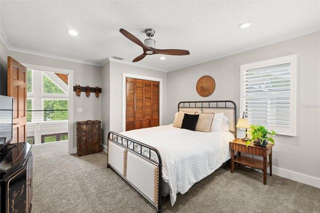 240 W 7TH STREET, Chuluota, FL 32766