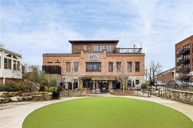 2021 Blossom Hill Drive, Roswell, GA 30076