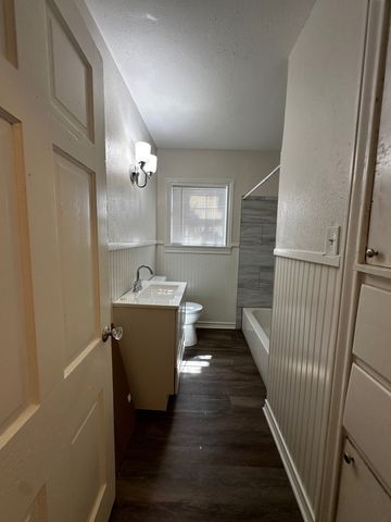 3417 Clary Avenue, Fort Worth, TX 76111