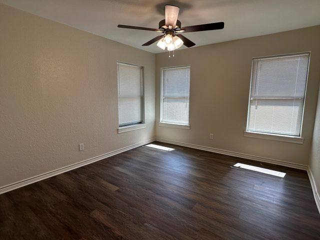 3417 Clary Avenue, Fort Worth, TX 76111