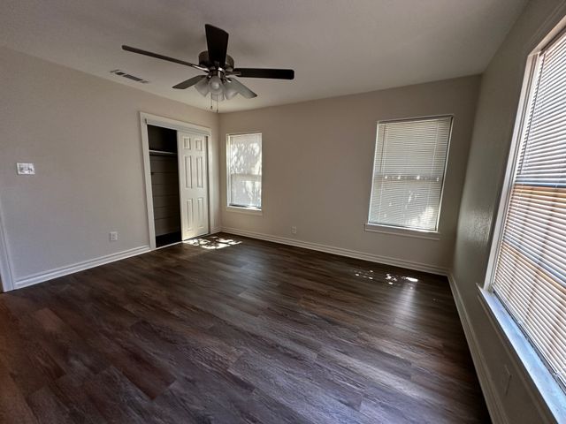3417 Clary Avenue, Fort Worth, TX 76111