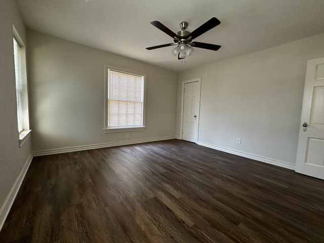 3417 Clary Avenue, Fort Worth, TX 76111