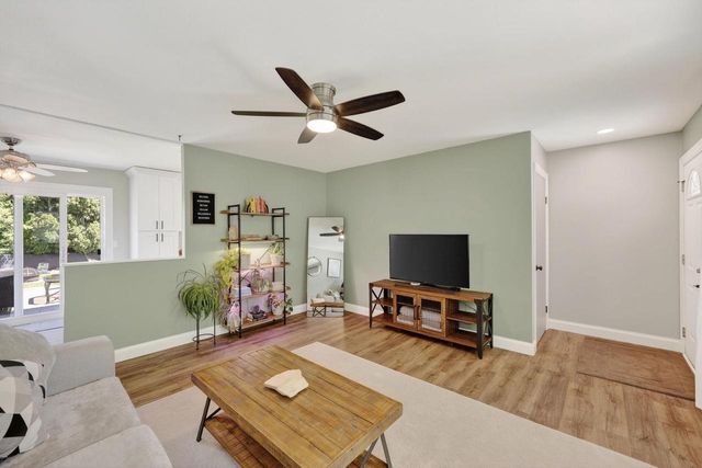 1809 Rae Lane, Madison, WI 53711