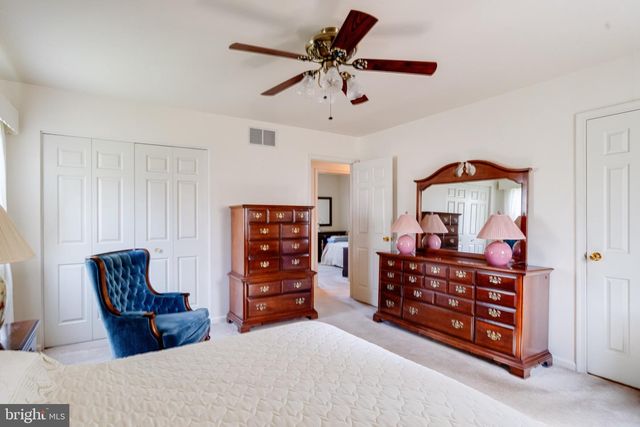 8907 LENNINGS LN, Baltimore, MD 21237