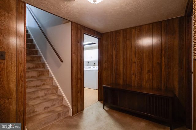 8907 LENNINGS LN, Baltimore, MD 21237