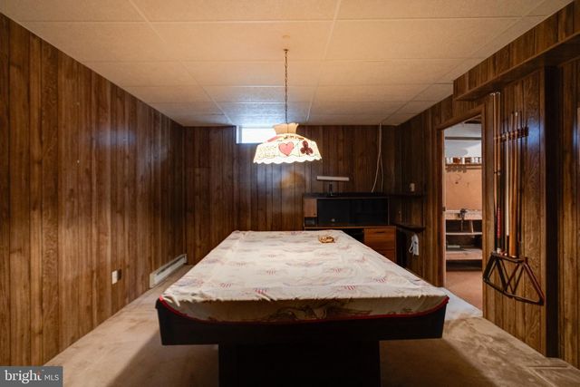 8907 LENNINGS LN, Baltimore, MD 21237