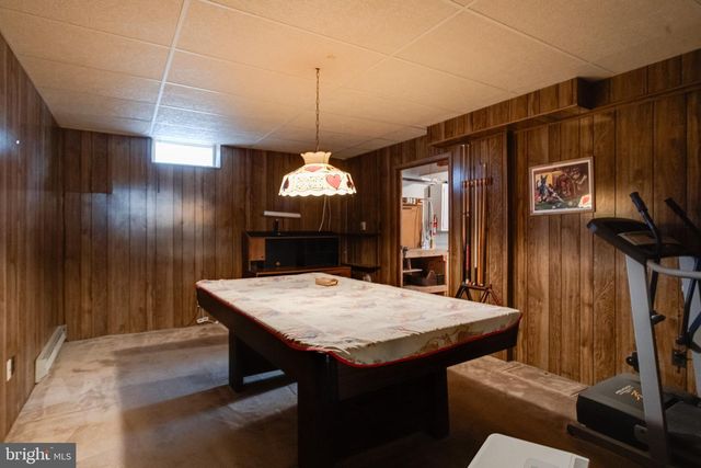 8907 LENNINGS LN, Baltimore, MD 21237