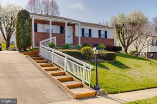 8907 LENNINGS LN, Baltimore, MD 21237