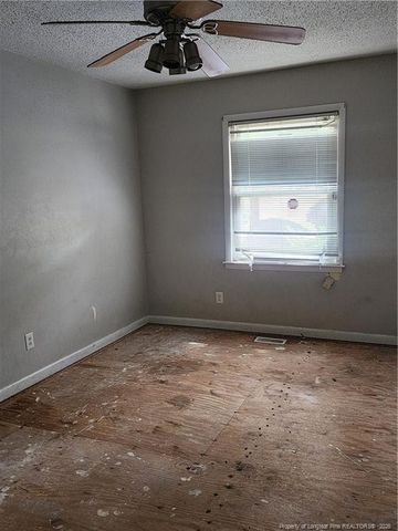 1563 Boros Drive, Fayetteville, NC 28303
