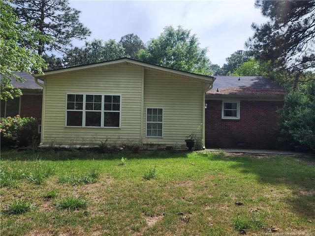 1563 Boros Drive, Fayetteville, NC 28303