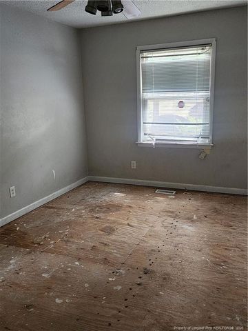 1563 Boros Drive, Fayetteville, NC 28303