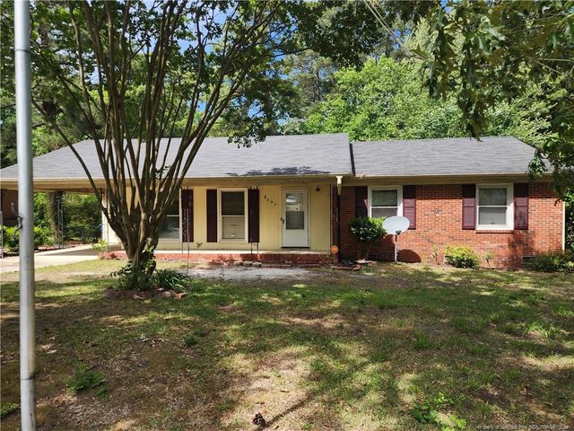 1563 Boros Drive, Fayetteville, NC 28303