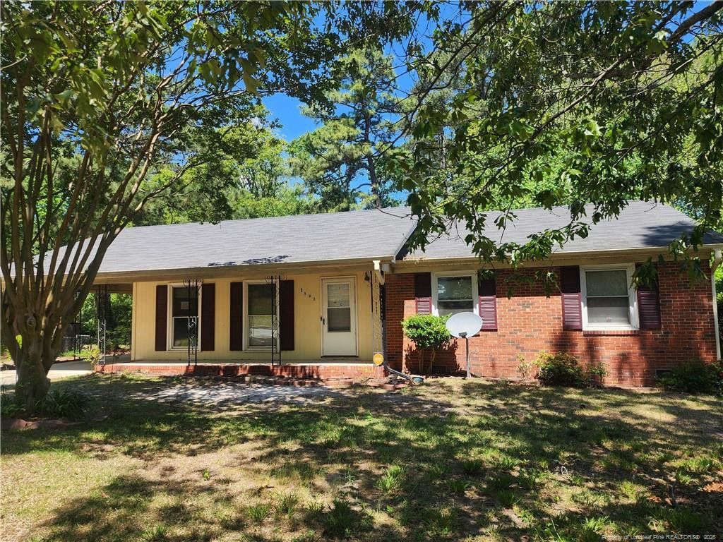 1563 Boros Drive, Fayetteville, NC 28303