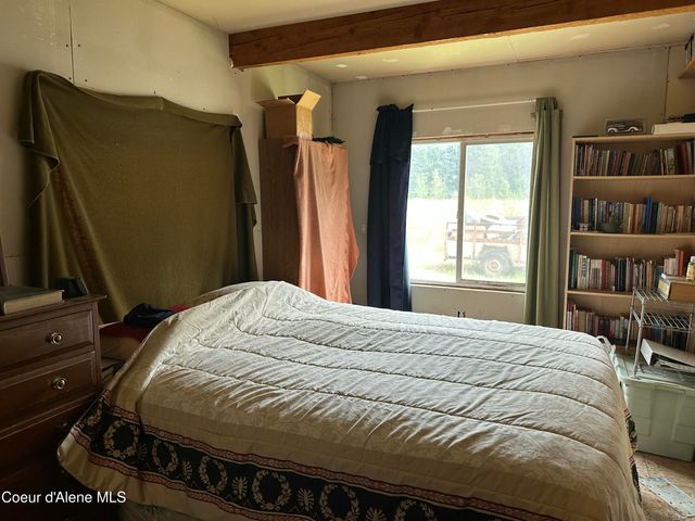 104 Cat Rd, Priest River, ID 83856