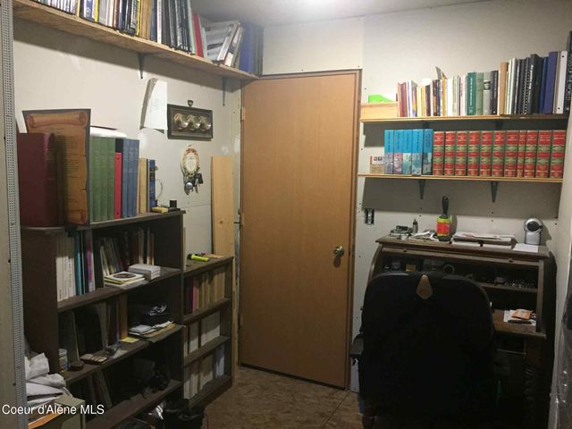 104 Cat Rd, Priest River, ID 83856