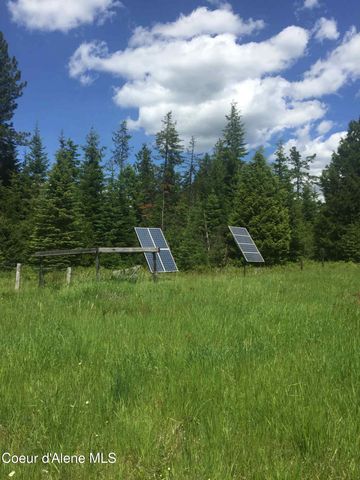 104 Cat Rd, Priest River, ID 83856